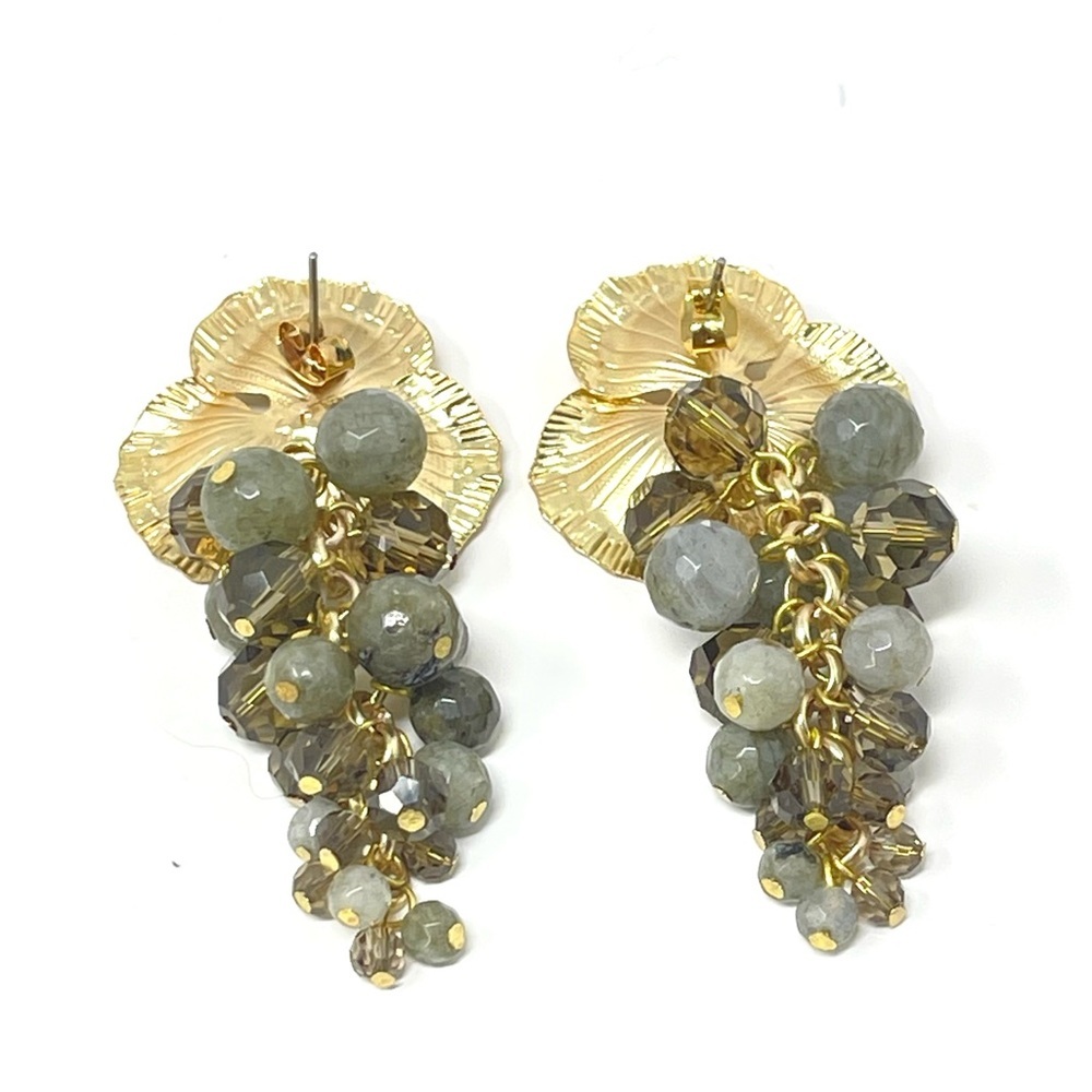 New Anthropologie Winter Romance Flower Earrings Gold - Picture 4 of 4